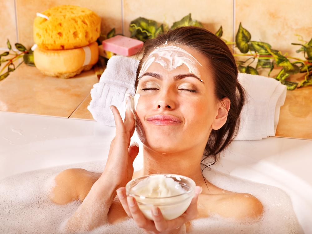 7 Home Remedies for Bright Skin