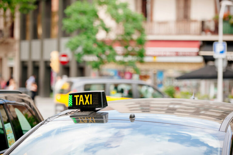 How to find the best taxi services in your area