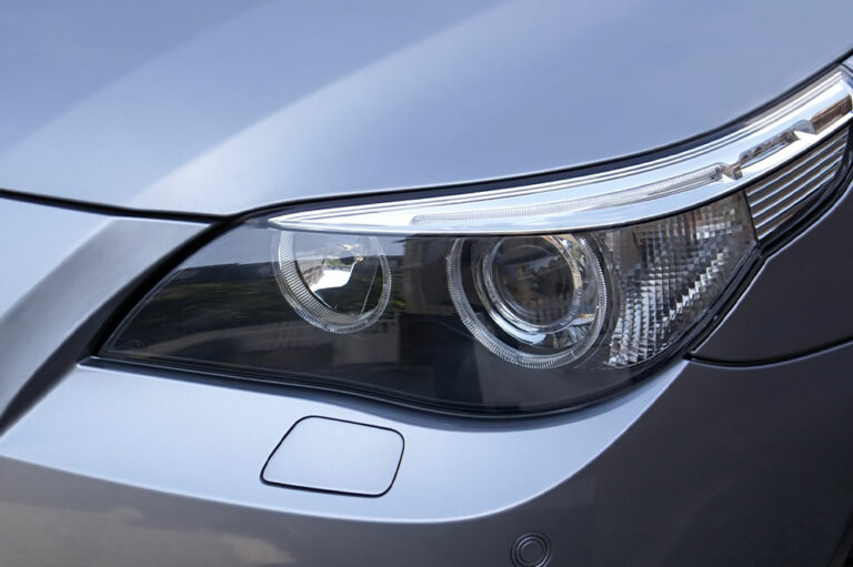 Key Features and Popular Trims of the BMW i7 Series for Seniors