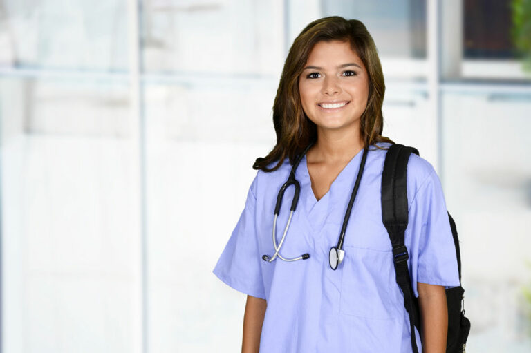 Top 7 Things to Know About a Certified Nursing Assistant