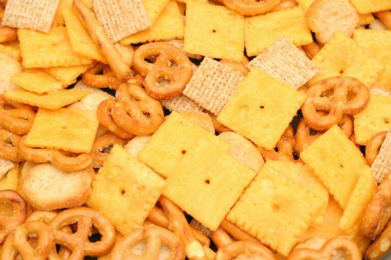 Oven-baked Chex Party Mix Recipe