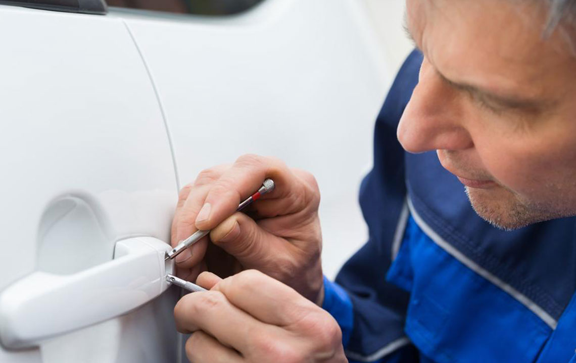 Auto locksmiths and their role