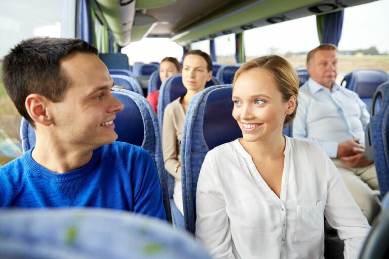 Bus traveling tips that every frequent traveler will tell you