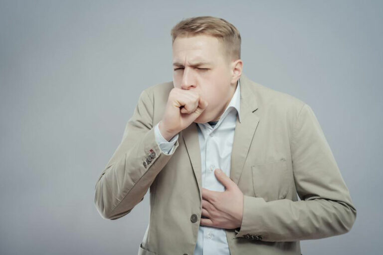 Causes and Remedies for Persistent Dry Cough