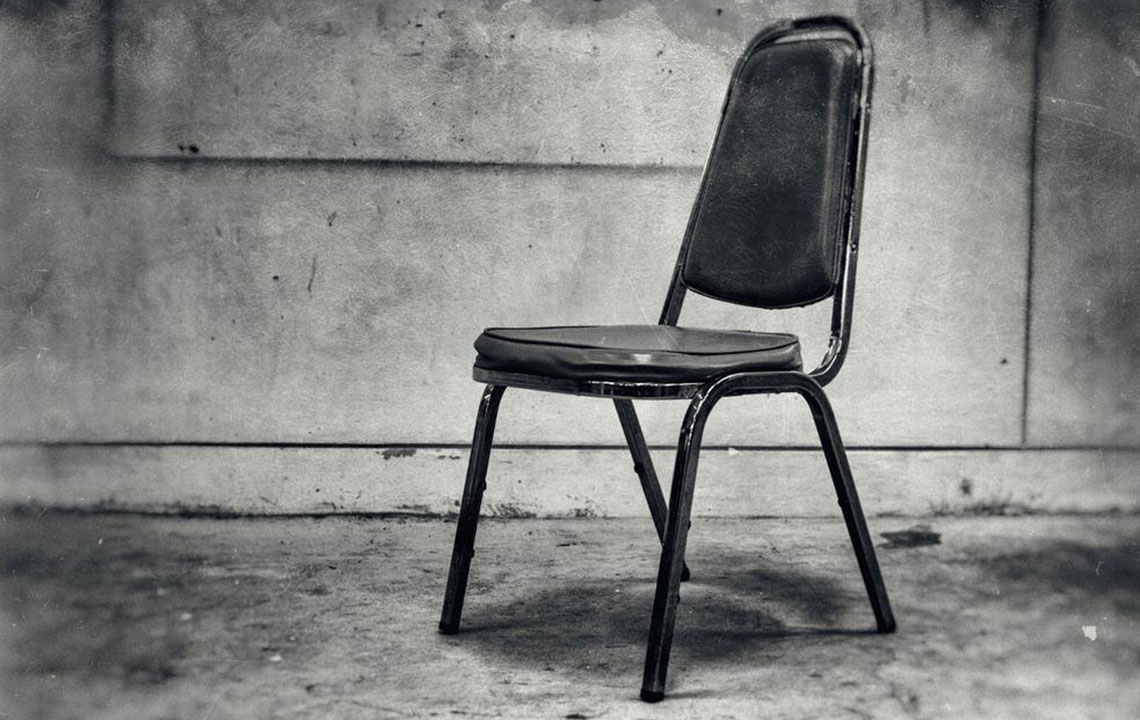 Church chairs –types and factors to consider for selection