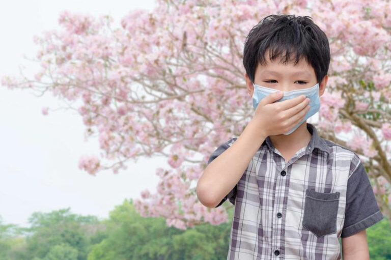 Common Signs of Pollen Allergy You Should Know