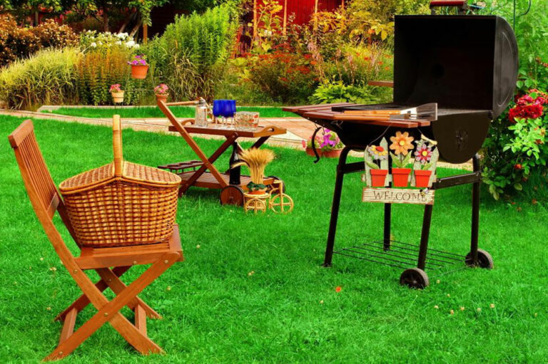 Creative backyard themes