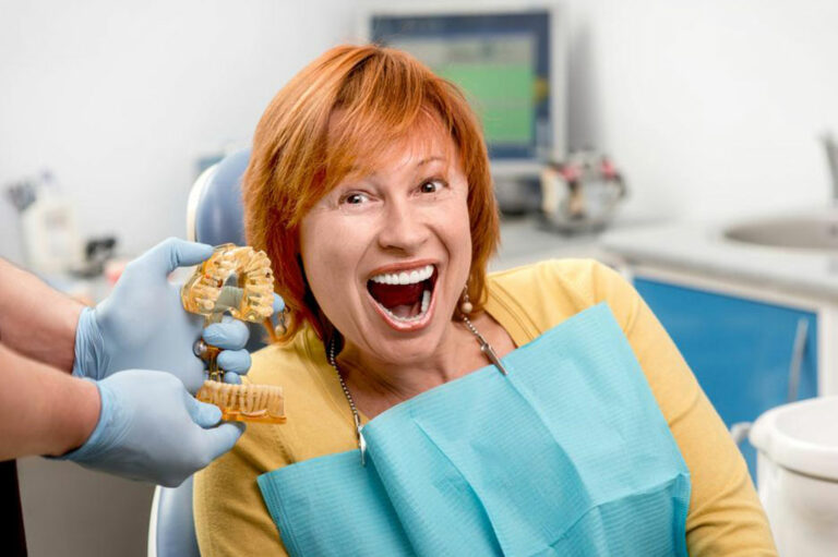 Dental implants for seniors: 3 things to keep in mind