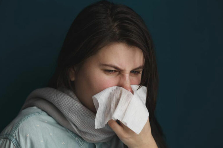 Effective Home Remedies to Treat a Runny Nose