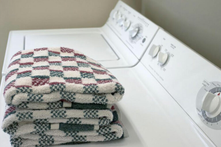 Enjoy hassle-free cleaning of clothes with top load washers