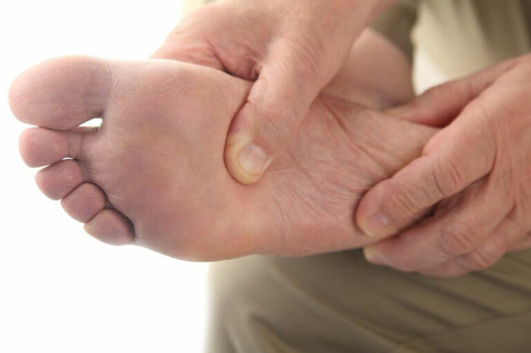 Essential Tips to Manage Diabetic Foot Pain