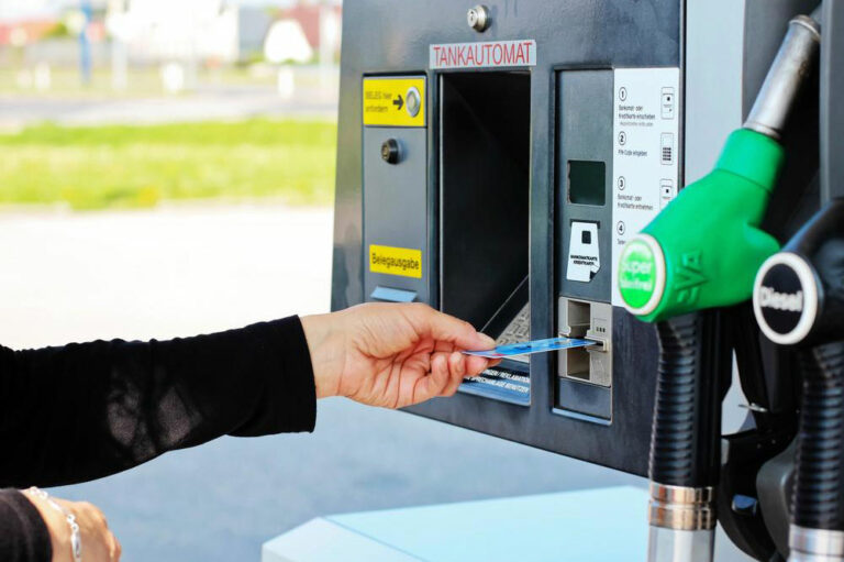 Fuel Cards &#8211; Its Advantages and How to Avail It