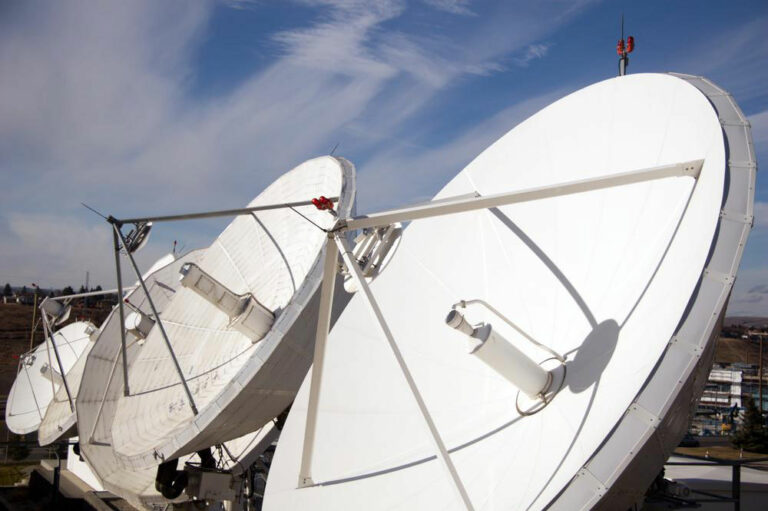 Factors to consider before opting for satellite internet