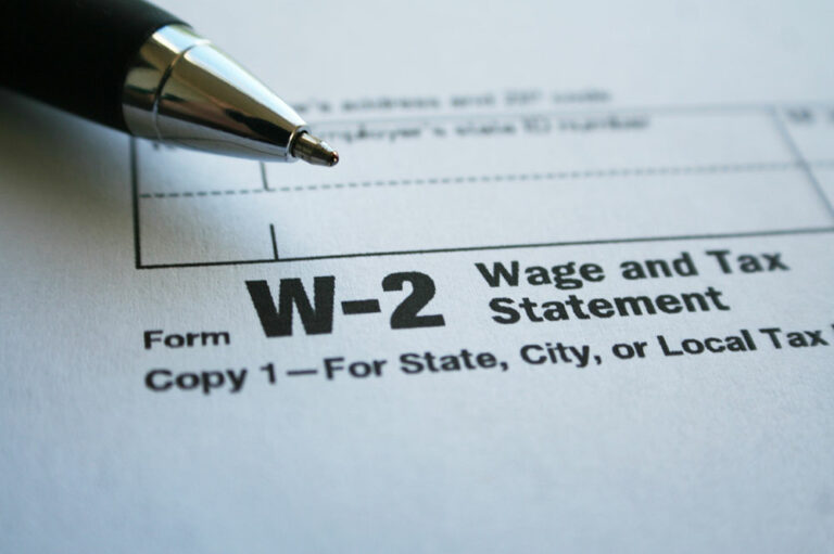 Four important factors to know about the W-2 forms