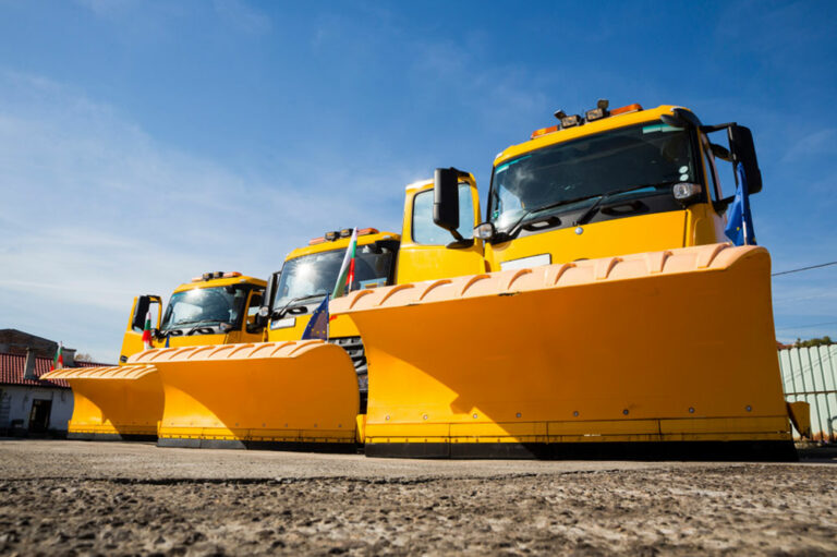 Handy tips on maintaining snow plows