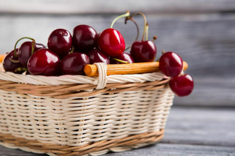 Here&#8217;s How Cherries Help in Gout Treatment