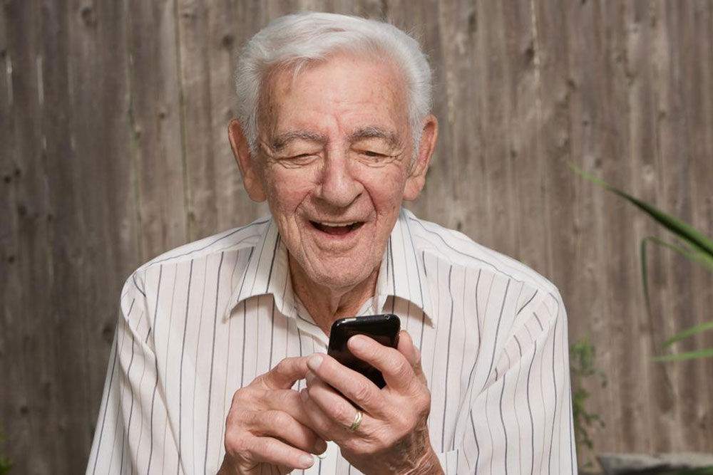 Here&#8217;s why Jitterbug cellphones are great for seniors