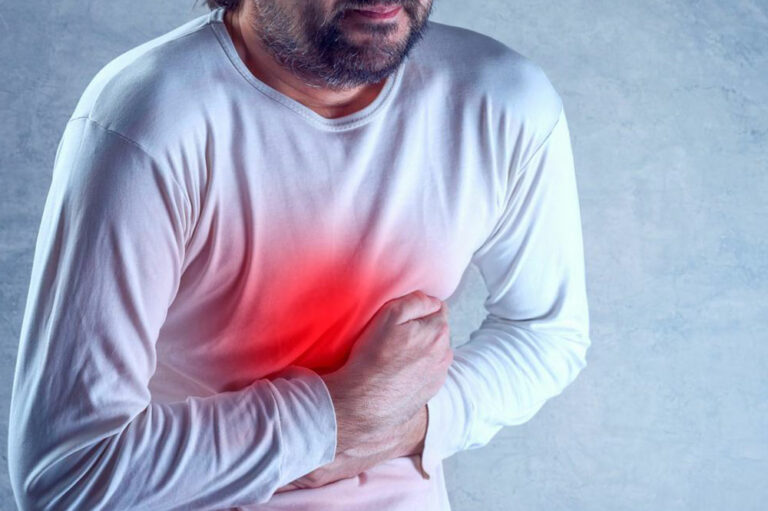 How is esophagitis diagnosed and treated