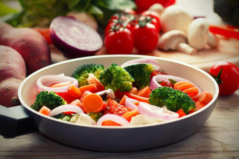 How to control high blood pressure through proper diet?