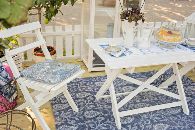 How to keep your outdoor rugs brand new all the time