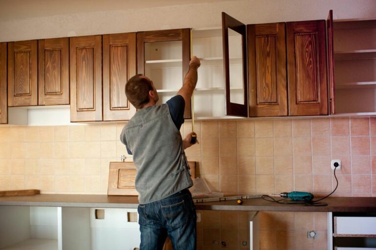 How to pick the right materials for your kitchen cabinets