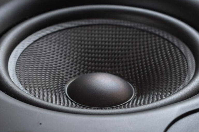 How to pick the right speakers for your home