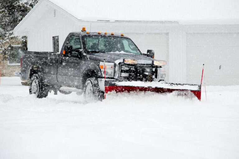 Know the popular and affordable front-mounted snow plows