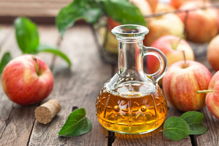 Lose Weight with the Help of Apple Cider Vinegar