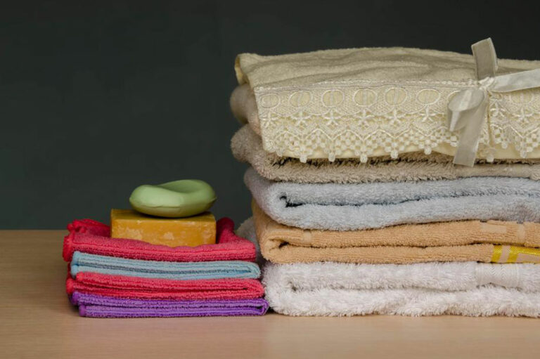 Popular brands that offer luxury bath towels