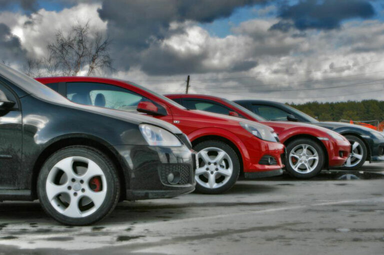 Premier leased car deals under $400