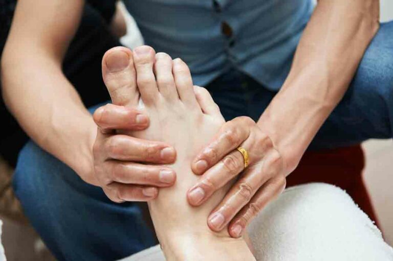 Rid yourself from the atrocities of Foot pain