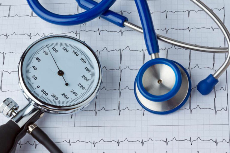 Symptoms and treatments of high blood pressure