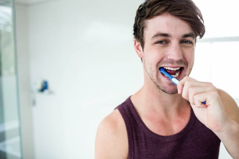 Teeth whitening strips vs teeth whitening toothpaste