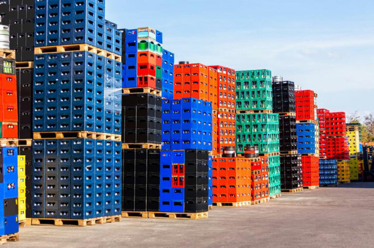 The features of collapsible pallet containers