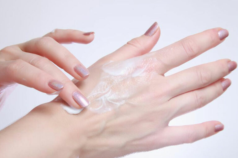 Things You Need to Know About Dry Skin Moisturizers