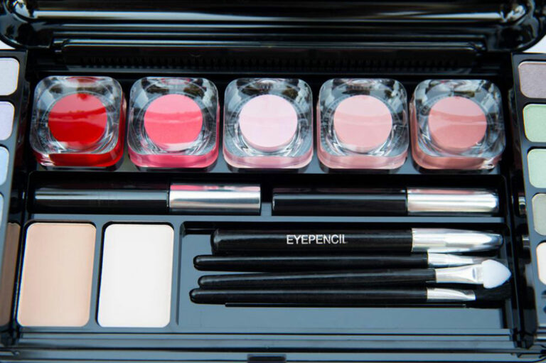 Things to consider before buying makeup products