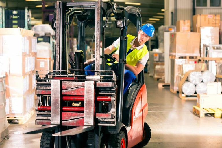 Things to know before renting a forklift