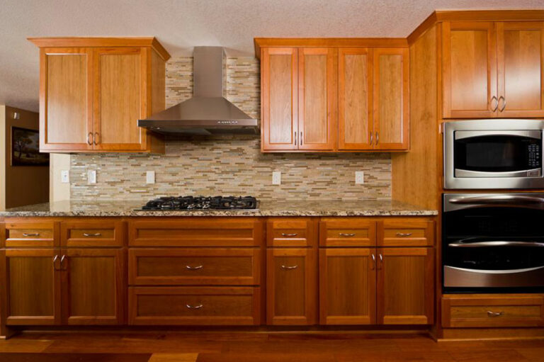 This is why your kitchen should have an under cabinet range hood