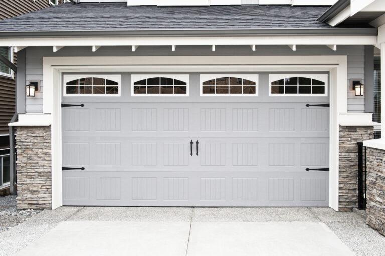 Tips to Select the Right Garage Doors