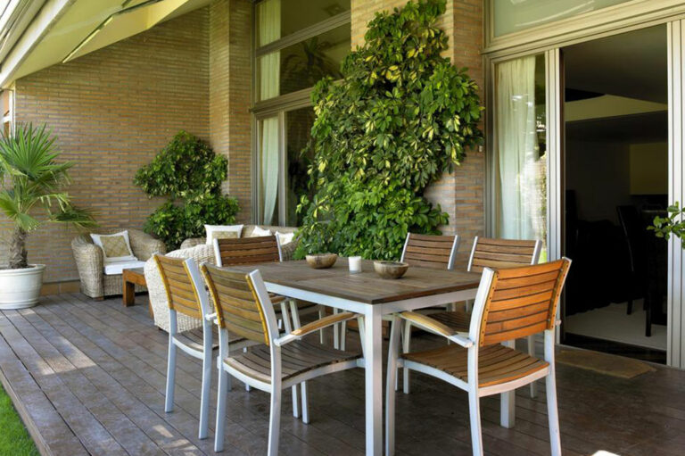 Tips to choose patio furniture for your outdoor space