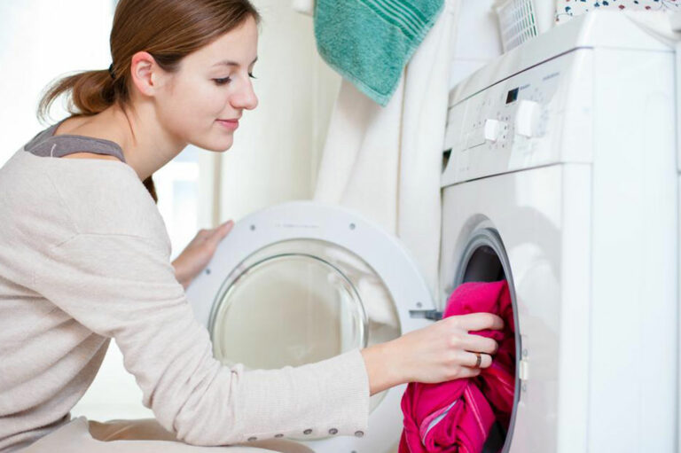 Tips to choose stackable washer dryer for your home