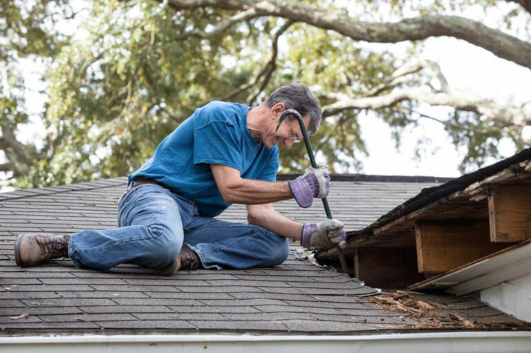 Tips to consider when choosing a roofing contractor