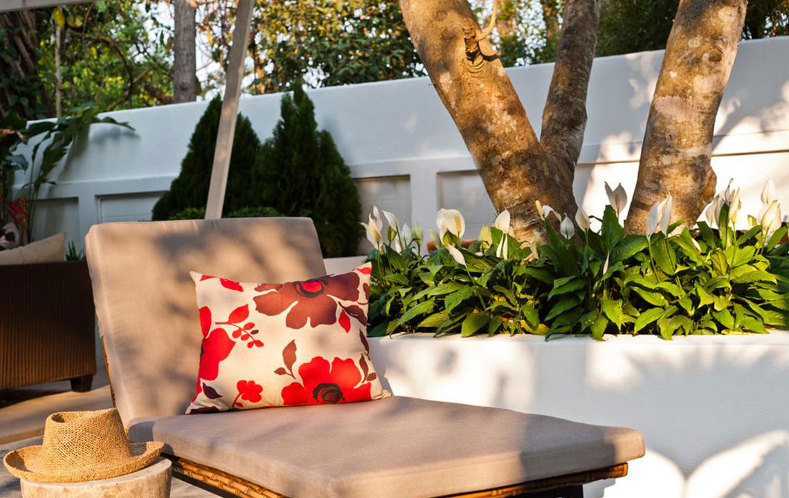 Tips to select the best outdoor cushions