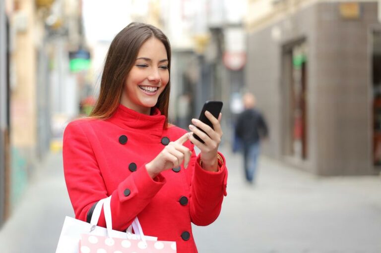 Tips to shop smartly for smartphones during festive season