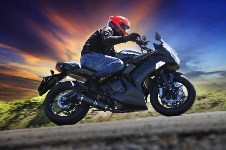 Tips on saving on motorcycle insurance