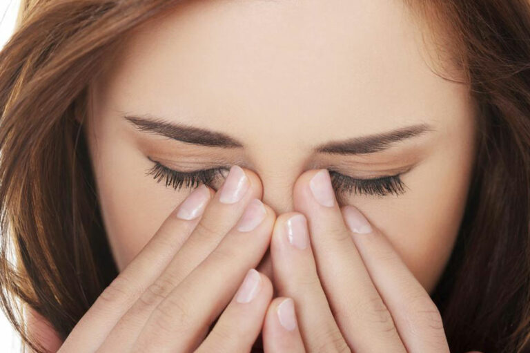 Understanding Dry Eyes Symptoms