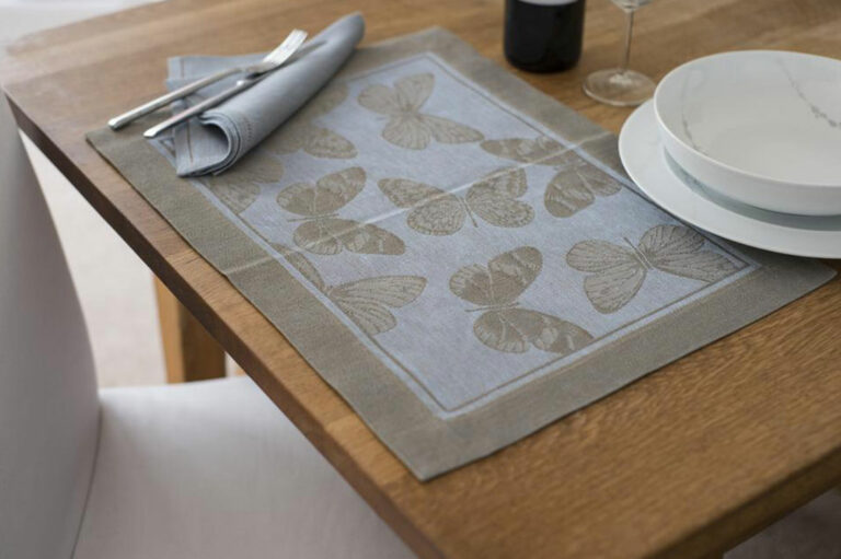 Various types of placemats