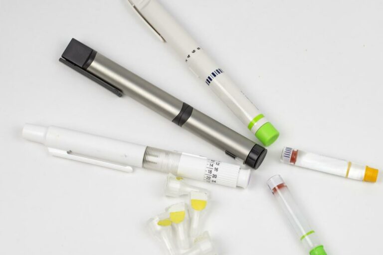 Various insulin injections and insulin pens for diabetes