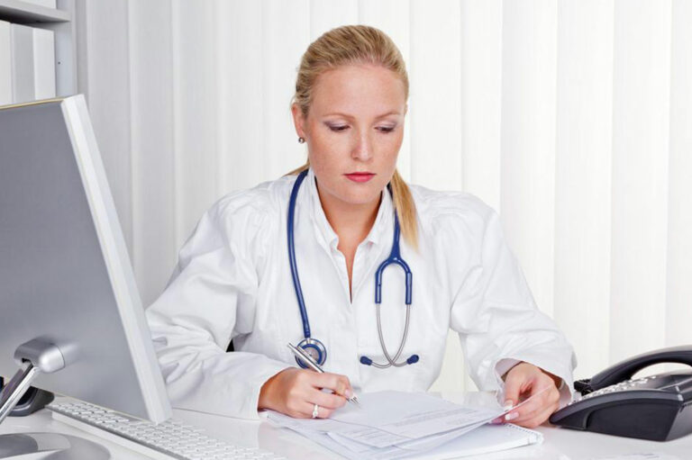 What are the qualities of a good doctor