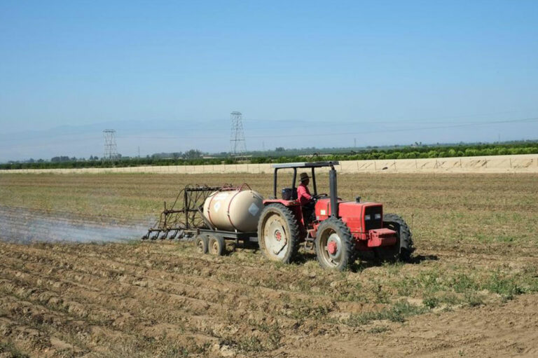 What makes compact tractors the best farming equipment?